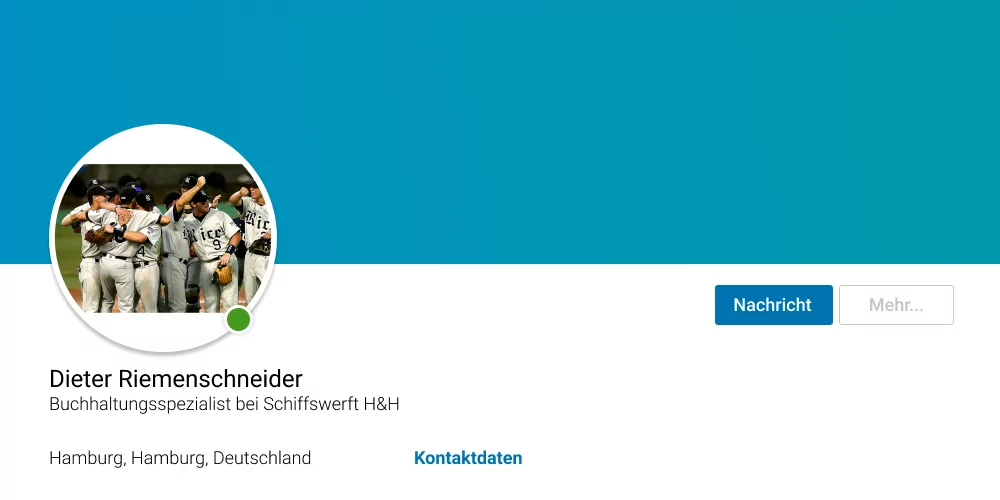 Linkedin Profilbild mit Fußballteam
